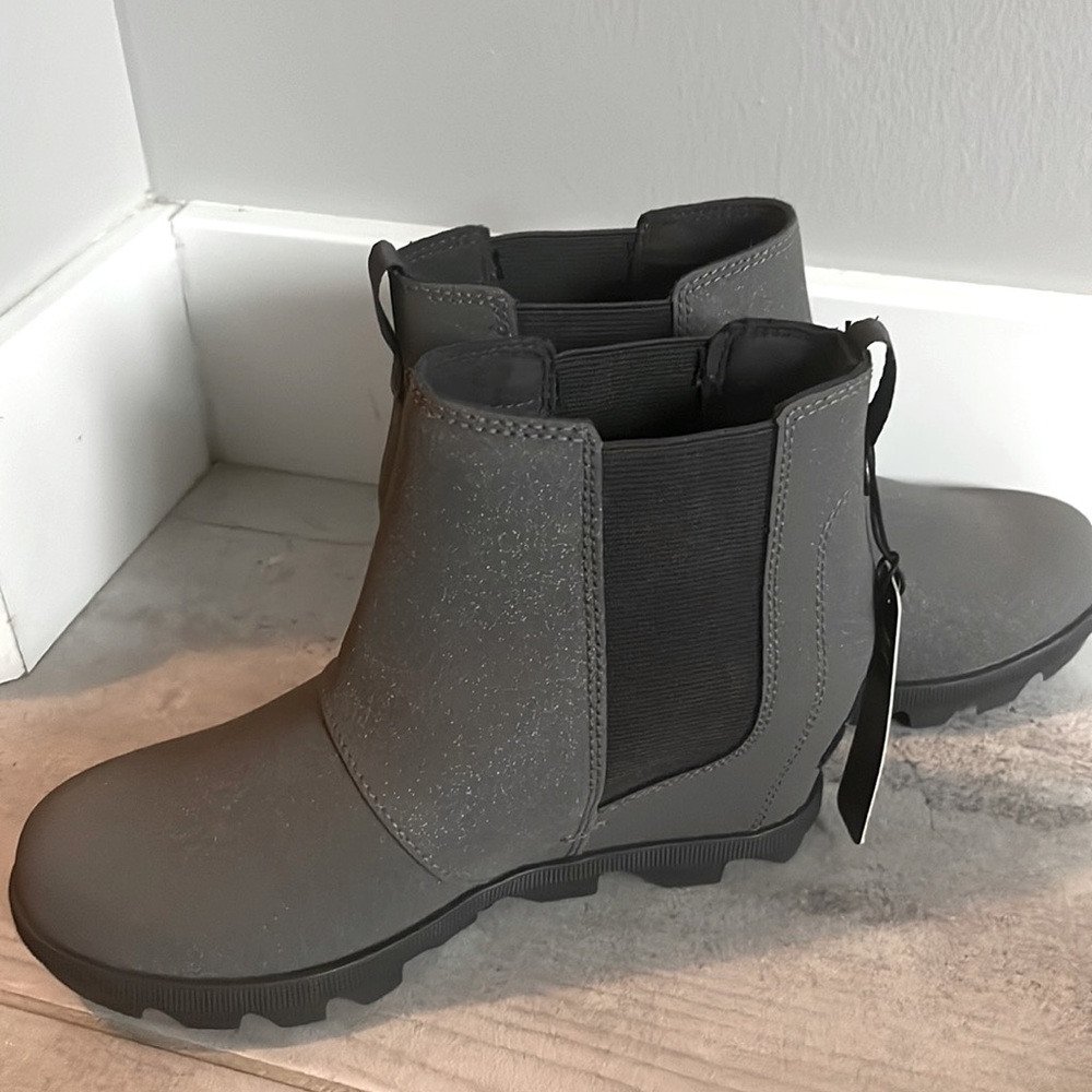 Sorel Gray Size 2 Joan of ArticII